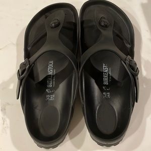 Birkenstock Gizeh Essentials sandals, size EU 38, black, ultralight